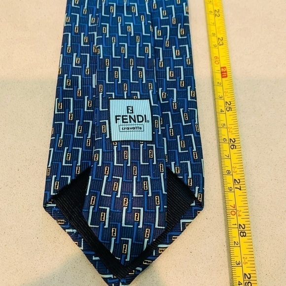 𝅺FENDI Silk Tie - Picture 10 of 16